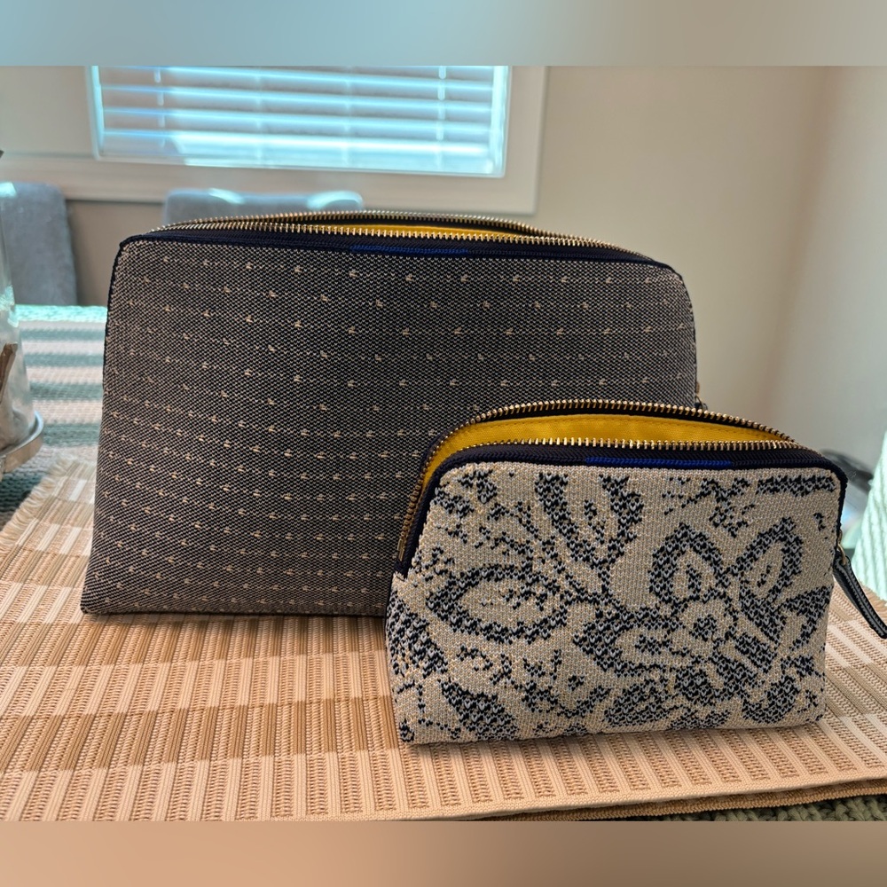 Rothy’s Jardin vanity set
